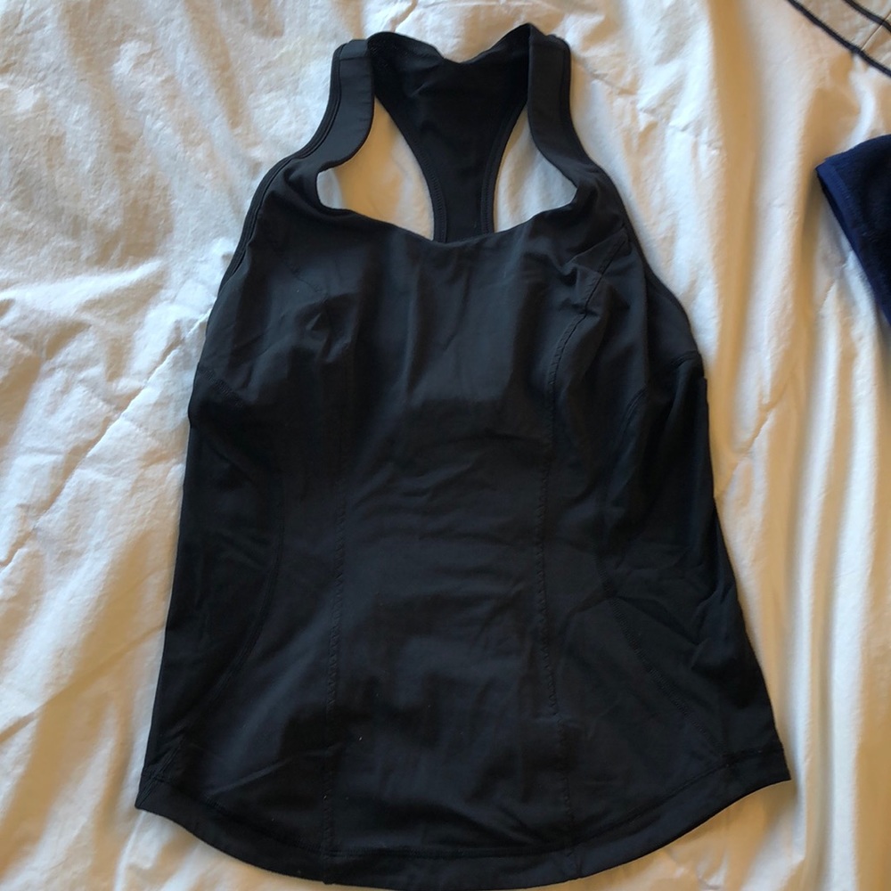 Lululemon tank top built in bra